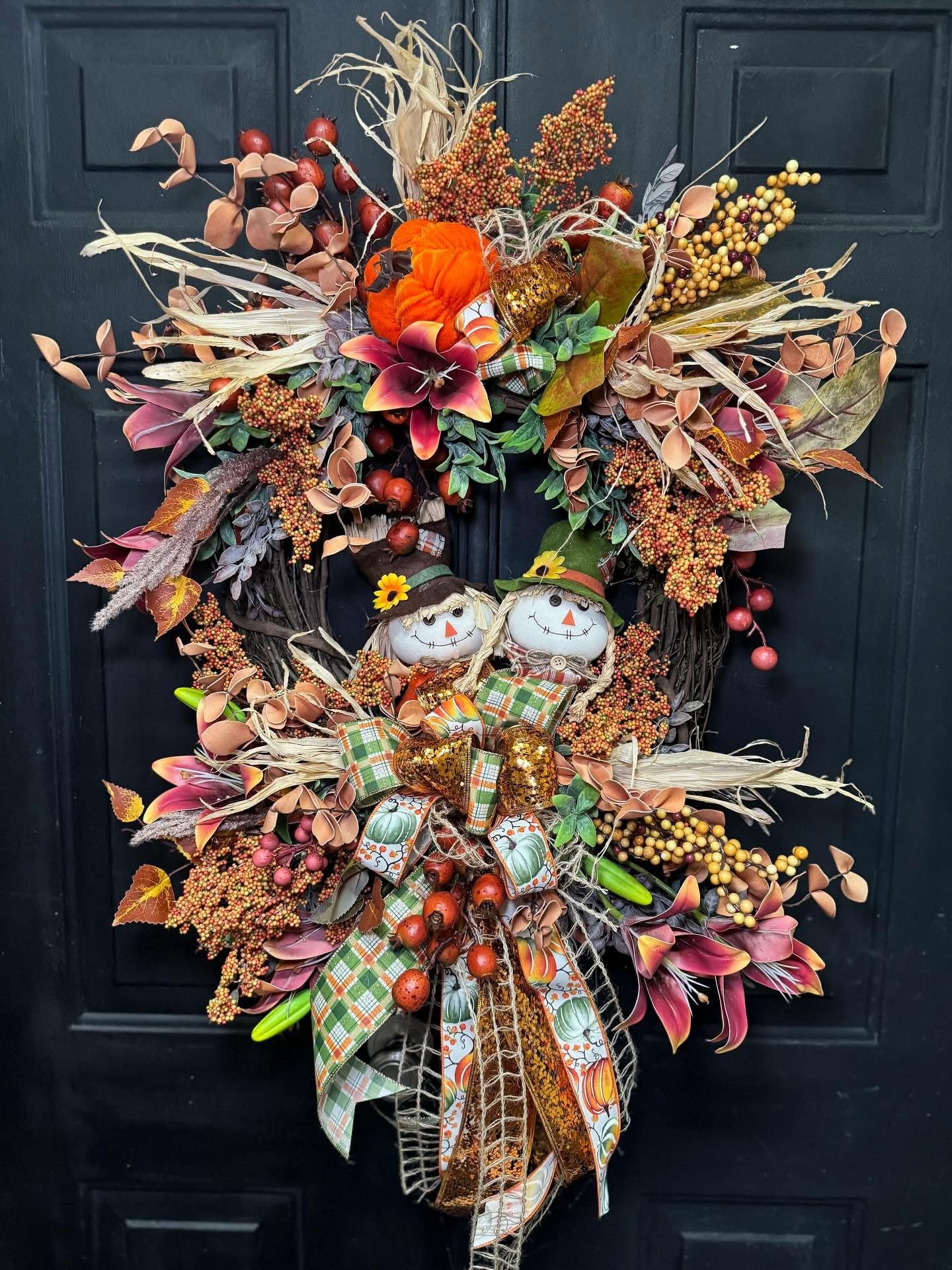 Two Happy Harvesters Wreath