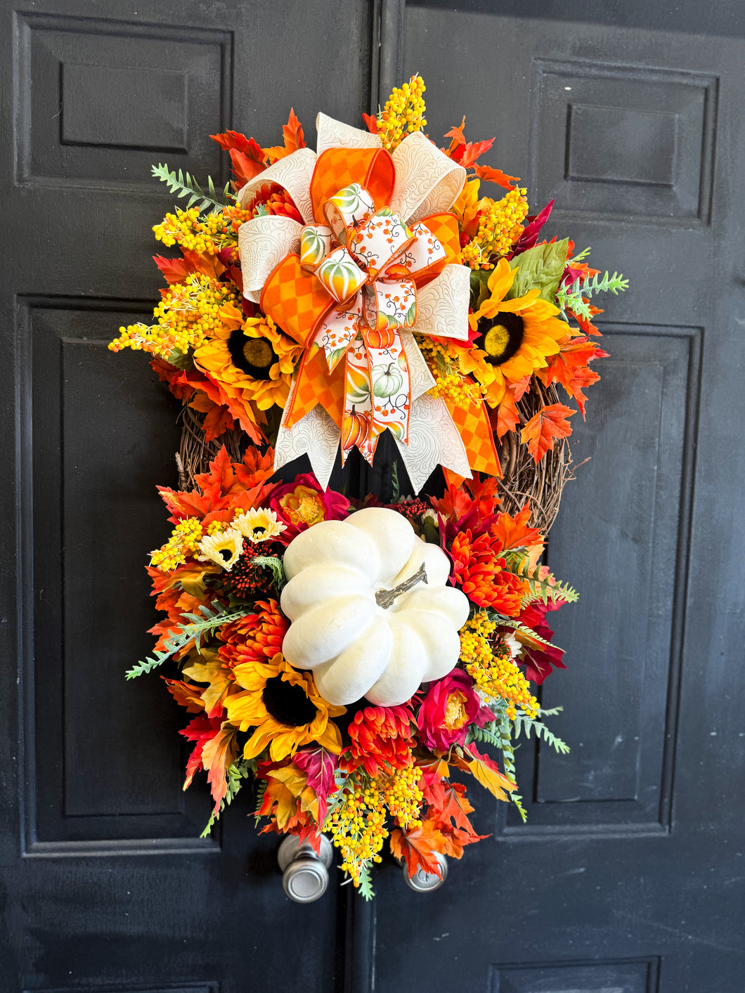 Vibrant Cream Pumpkin Wreath