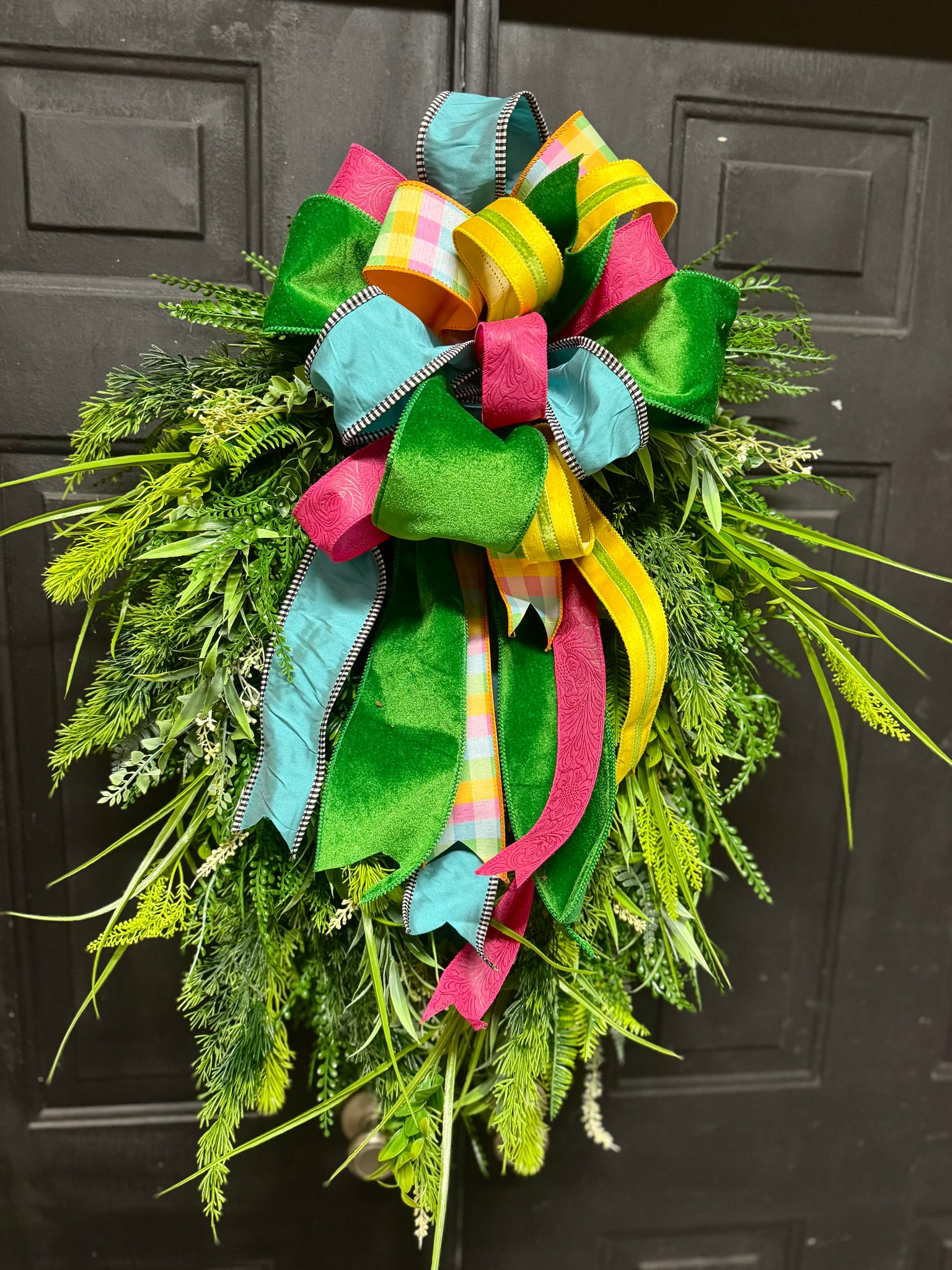 Belinda Belles Avery Wreath - Thumbnail 2