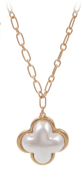 Gold Chain Necklace with Pearl and Gold Clover