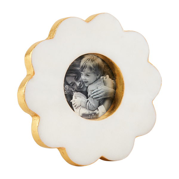 Circle Scalloped Marble Frame
